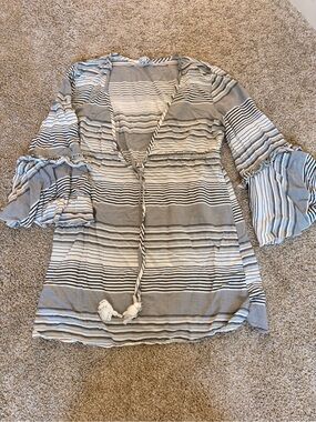 blue island Striped V-Neck Bell Sleeve Tunic - Gray & White